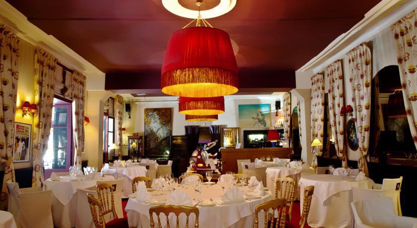 Hotel Du Cheval Blanc - Paris Marne La Vallee Disneyland Paris Bagian luar foto